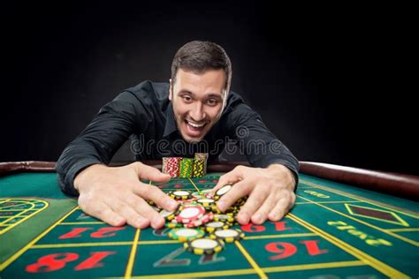 guy wins roulette